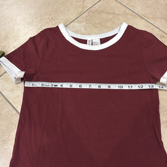 H&M DIVIDED basic tees - Picture 8 of 9